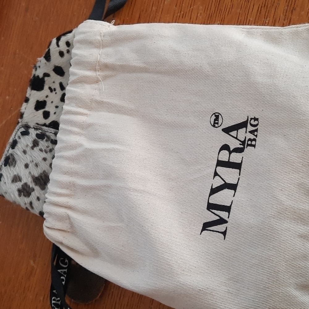MYRA Bag Frisky Black & White Cowhide Clutch Wristlet - Picture 7 of 7